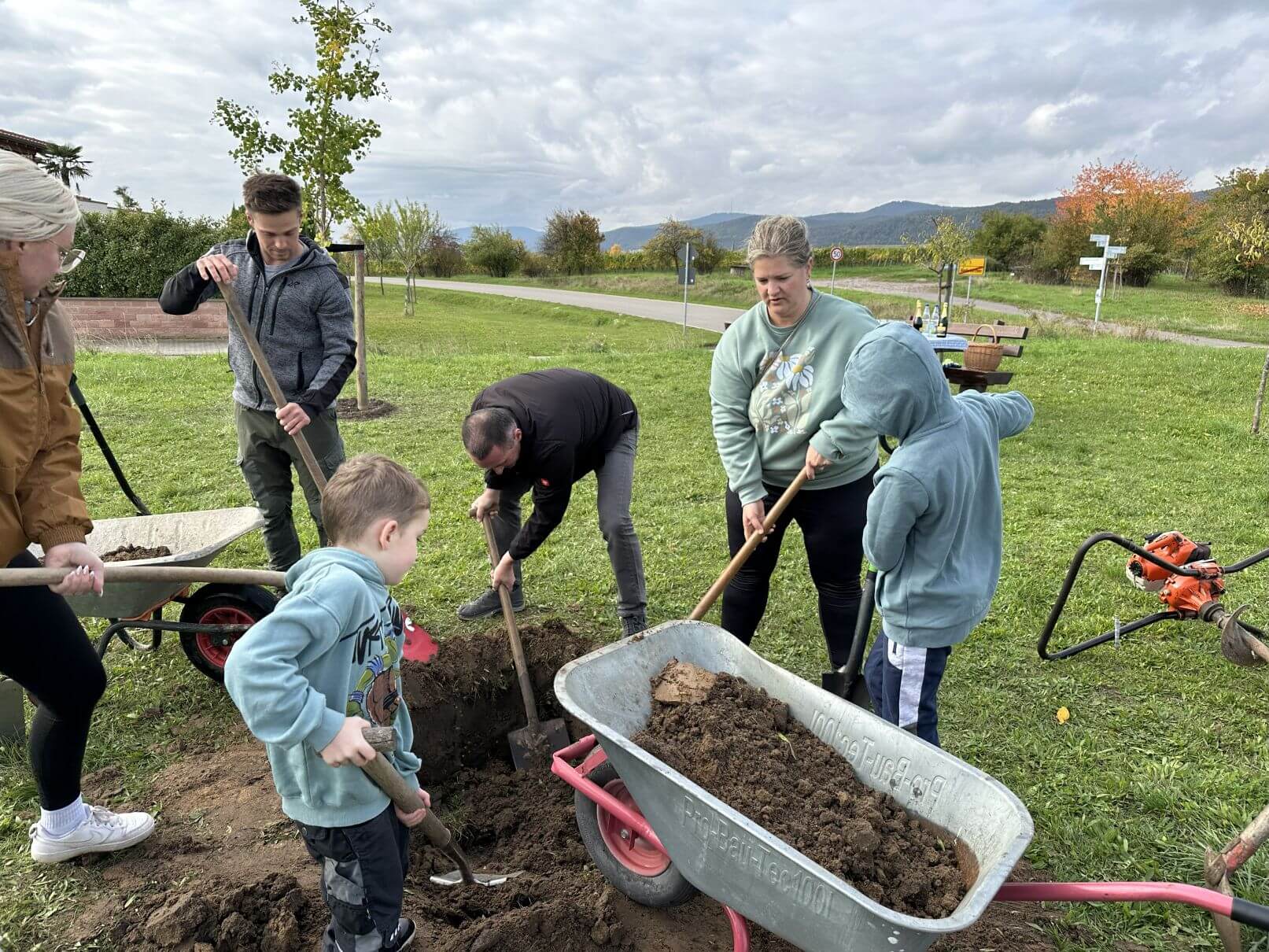 Baumpflanzchallenge 2025 Niederkirchen