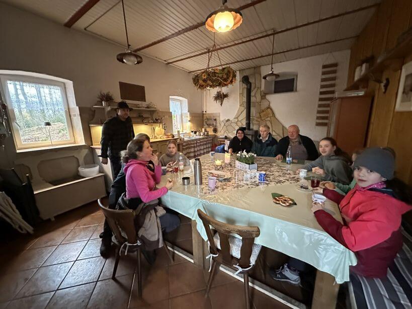 Planzaktion Jubiläumswald Niederkirchen Forstzweckverband Mittelhaardt