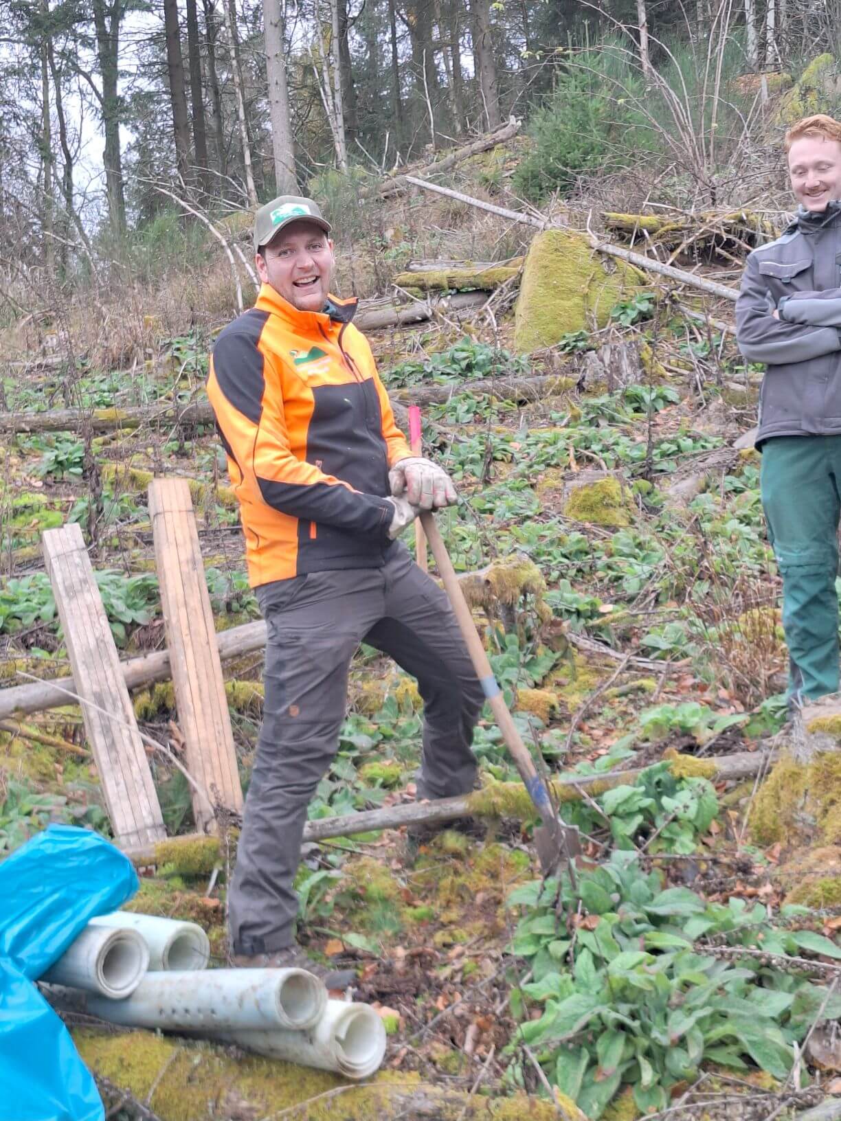 Planzaktion Jubiläumswald Niederkirchen Forstzweckverband Mittelhaardt