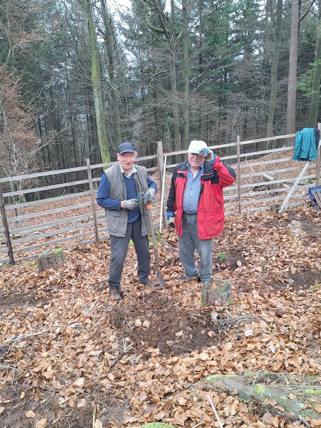 Planzaktion Jubiläumswald Niederkirchen Forstzweckverband Mittelhaardt
